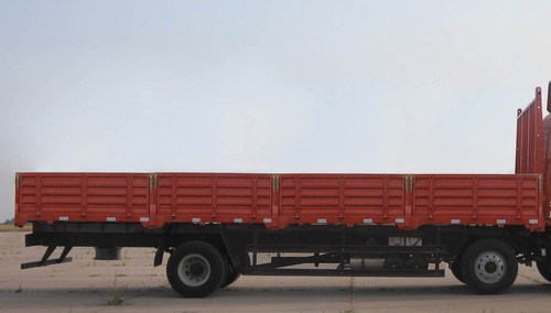 SX1254GP4 陕汽220马力前四后四(小三轴)柴油9.5米国四载货汽车图片