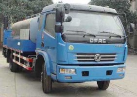 泰坦牌CZL5113GLS沥青洒布车