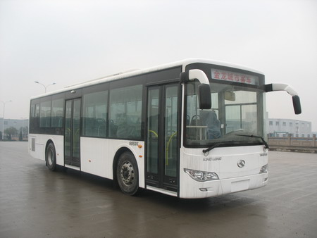 金龙10.5米10-40座城市客车(XMQ6106G)