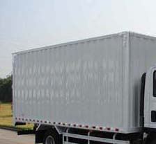 QL5070XTLAR 五十铃5.5米厢式货车图片