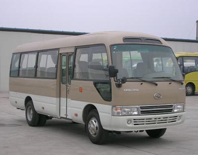 金龙7米10-23座客车(XMQ6706NE3)