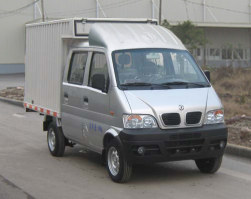 厢式运输车