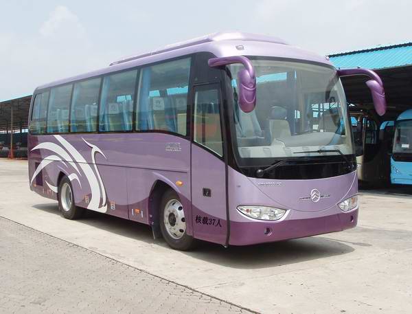 金旅8.5米24-37座客车(XML6857J23)