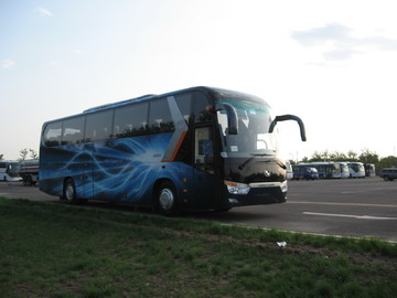 金龙12米24-55座客车(XMQ6128Y2)