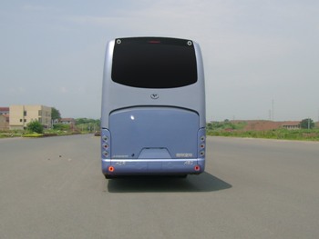 豪华旅游客车图片
