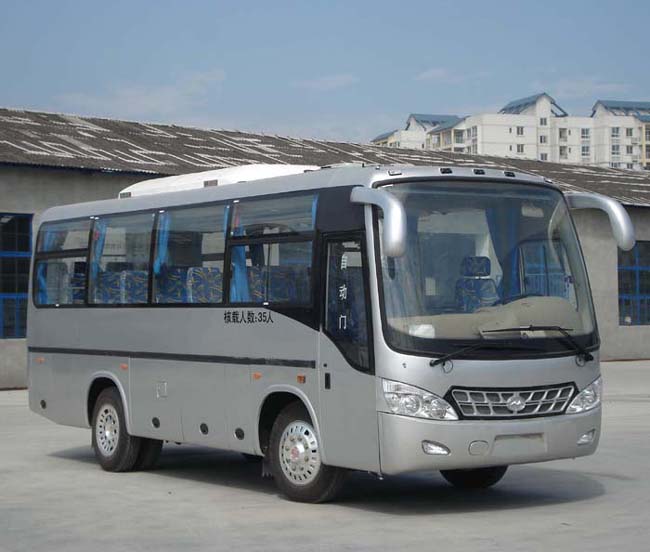 川马8米24-35座客车(CAT6800DYC)