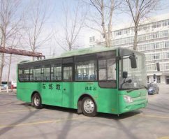 教练车