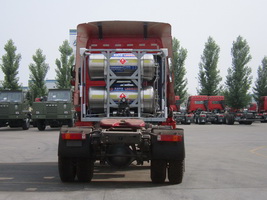 ZZ4185M4216E1L 豪瀚牵引汽车图片