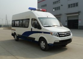 囚车