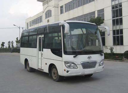 解放6米10-19座轻型客车(XQ6609TQ2)