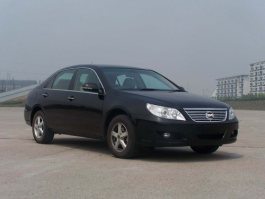比亚迪牌QCJ7200E3型轿车