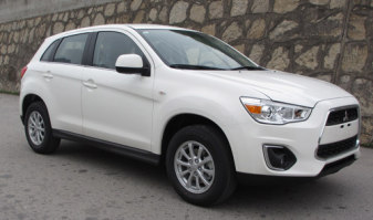 三菱牌GMC6431B型乘用车