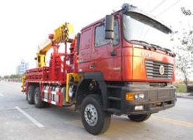 连续管作业车