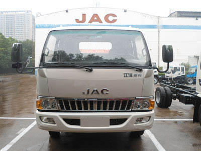 HFC1100KT 江淮129马力单桥柴油5.2米国三载货汽车图片