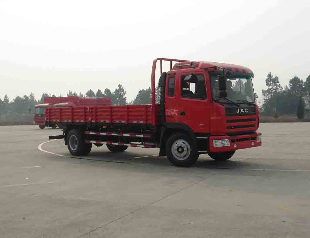 HFC1122KR1ZT 江淮150马力单桥柴油6.1米国三载货汽车图片