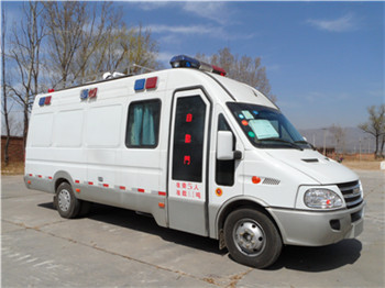 北京牌BCS5050XPB-3排爆器材运输车