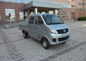 松花江HFJ1021HBE4S型两用燃料货车