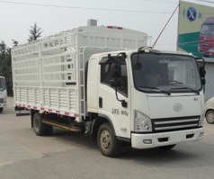 仓栅式运输车