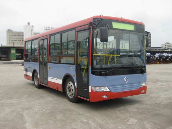 金旅7.4米10-26座城市客车(XML6745J23C)