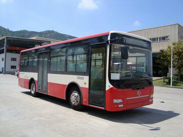 金旅9.2米10-35座城市客车(XML6925J13C)
