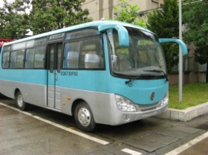东风7.3米24-31座客车(EQ6730P3G)