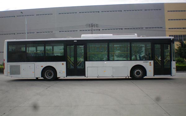 金龙XMQ6127AGBEV2纯电动城市客车公告图片