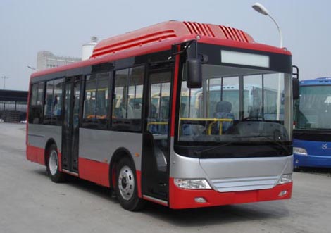 金旅8.4米10-30座城市客车(XML6845J18CN)