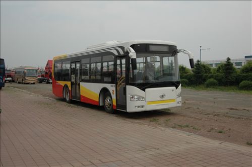 解放10.5米25-37座城市客车(CA6100URN1)