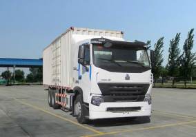 豪沃牌ZZ5257XXYM4347P1厢式运输车