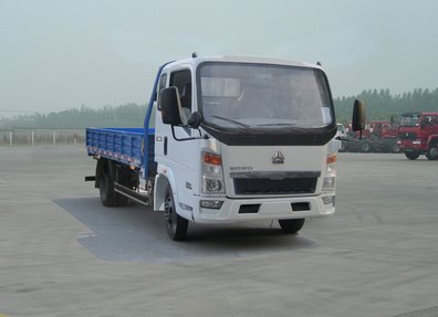 豪沃 116马力 载货汽车(ZZ1047D3815D145)