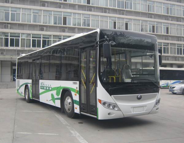 宇通12米10-42座混合动力电动城市客车(ZK6125CHEVPG1)