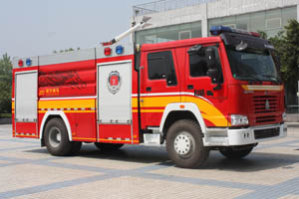 南马牌NM5190GXFPM80泡沫消防车