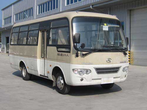 金龙6.6米10-23座客车(XMQ6668AYN4D)