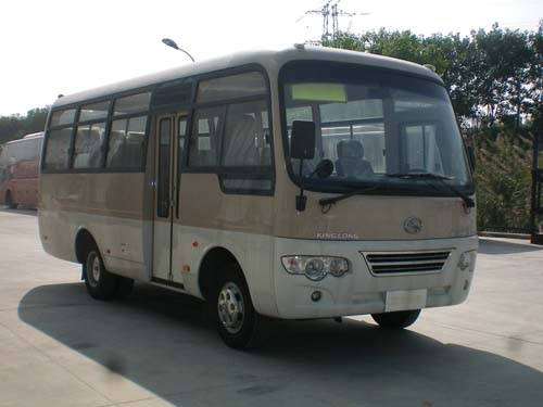 金龙6.6米10-27座城市客车(XMQ6668AGN4)
