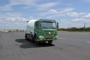 颜山牌BSQ5317GJBLN36混凝土搅拌运输车