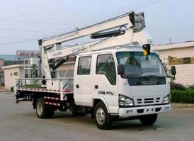 高空作业车
