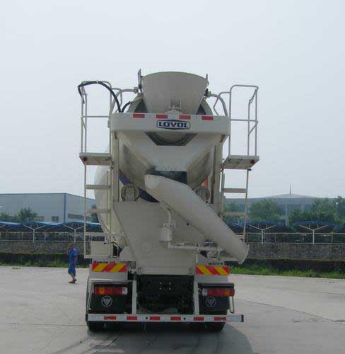 欧曼牌BJ5252GJB-4混凝土搅拌运输车公告图片