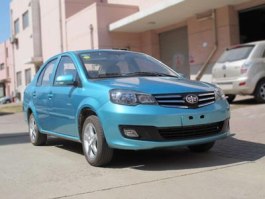 威志牌CA7160UE4S型轿车