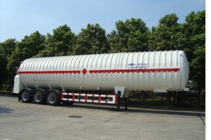 查特13米23.5吨3轴低温液体运输半挂车(CTZ9407GDY)