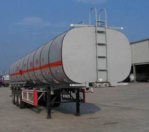 瑞江12米28吨3轴化工液体运输半挂车(WL9404GHYA)