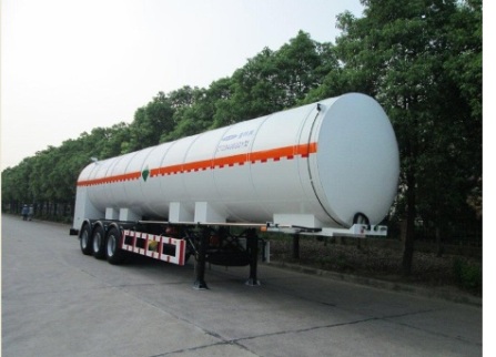 查特12.6米24.5吨3轴低温液体运输半挂车(CTZ9406GDY)