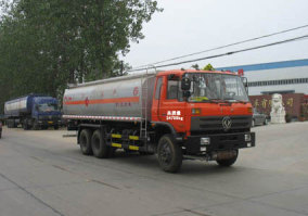 运油车