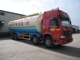 粉粒物料运输车