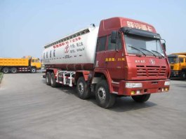粉粒物料运输车