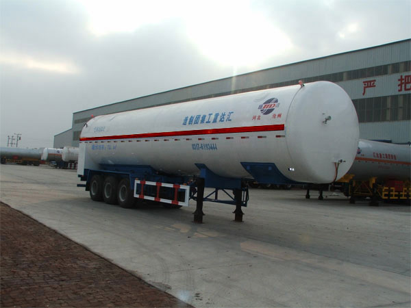 汇达13米20.8吨3轴低温液体运输半挂车(YHD9406AGDY-1)