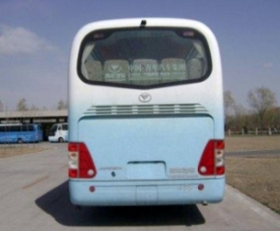 青年JNP6127M-1豪华旅游客车公告图片