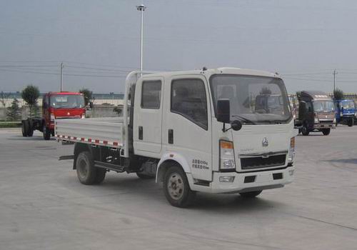 豪沃 102马力 载货汽车(ZZ1047D3413D542)