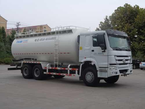 XTD5250GFL 鑫天地重工牌低密度粉粒物料运输车图片