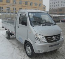 仓栅式运输车