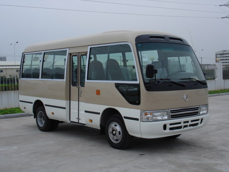 金旅6米10-19座城市客车(XML6601J18CN)